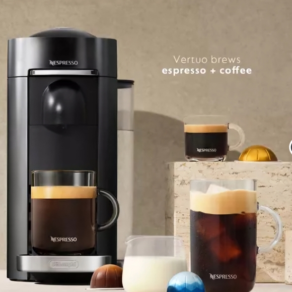 Nespresso Vertuo Plus & aeroccino3 Coffee Maker - Picture 4 of 7
